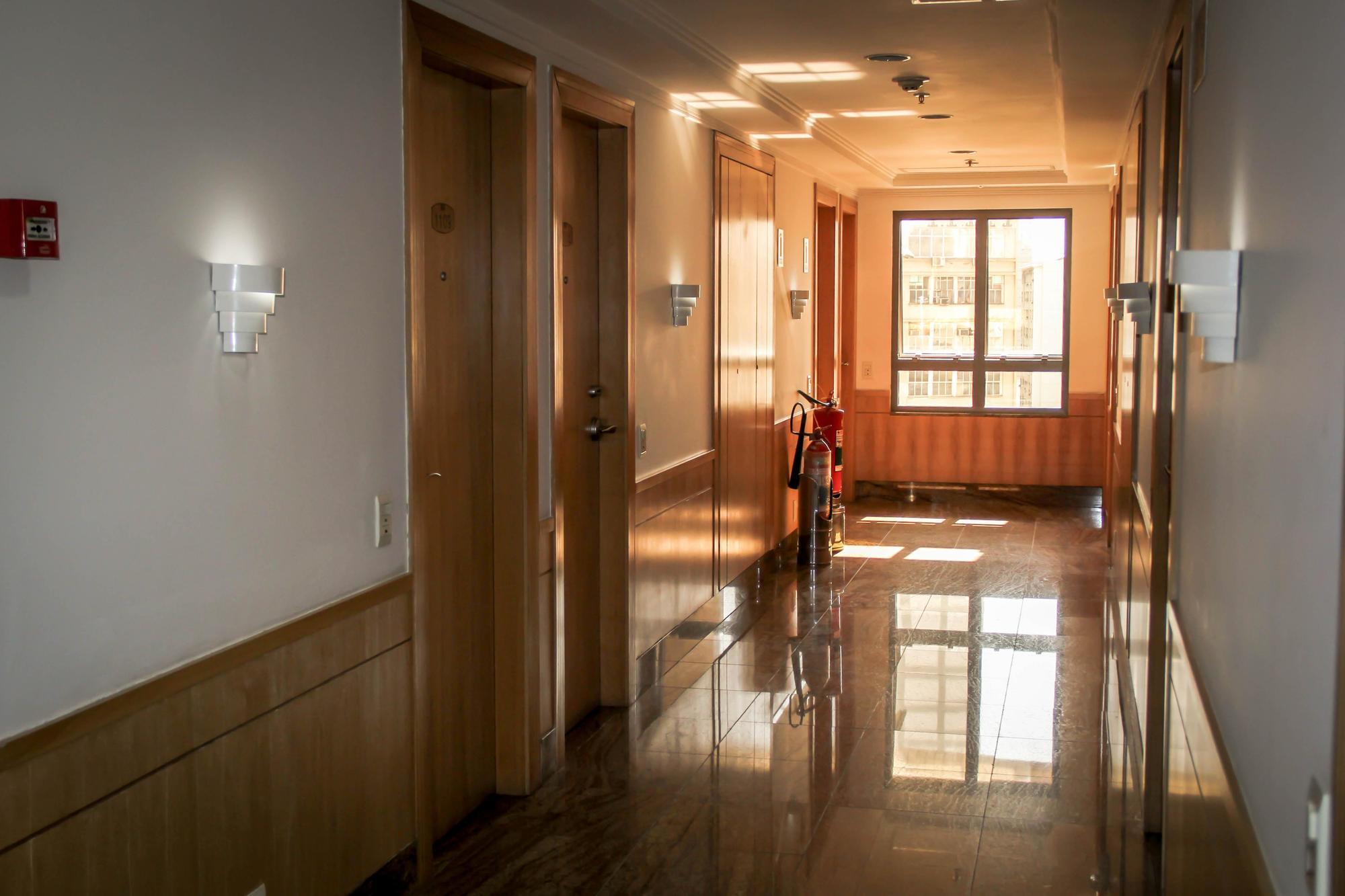 Hotel Atlantico Tower Rio de Janeiro Exteriör bild A corridor in a hotel