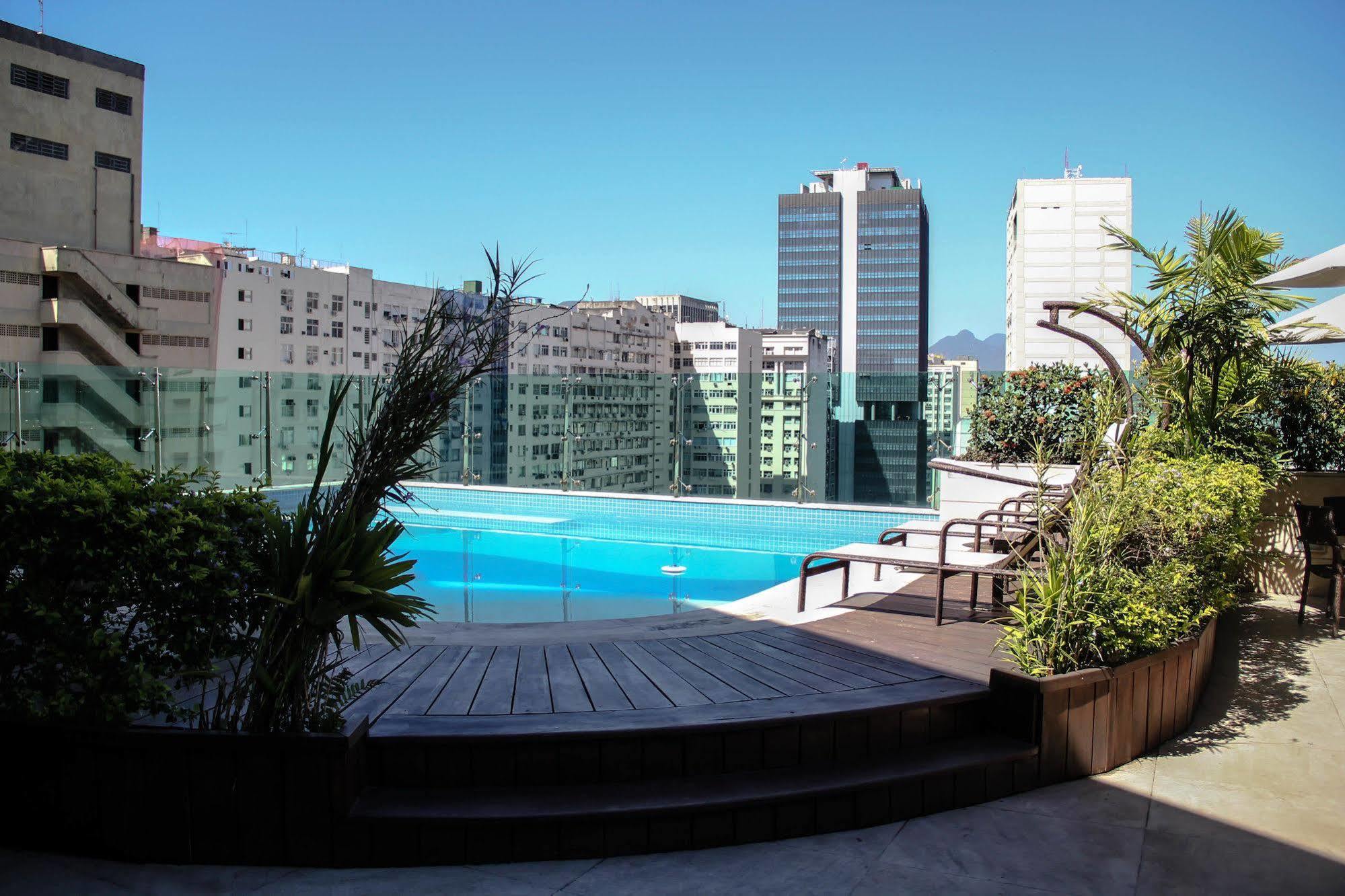 Hotel Atlantico Tower Rio de Janeiro Exteriör bild The pool of the hotel